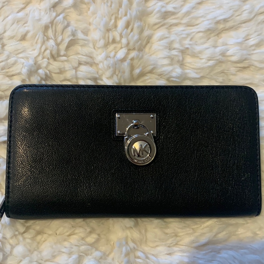 NWOT Michael Koran Jet Set Travel Leather Wallet